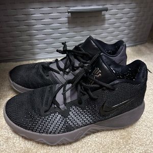 KD basketball shoes